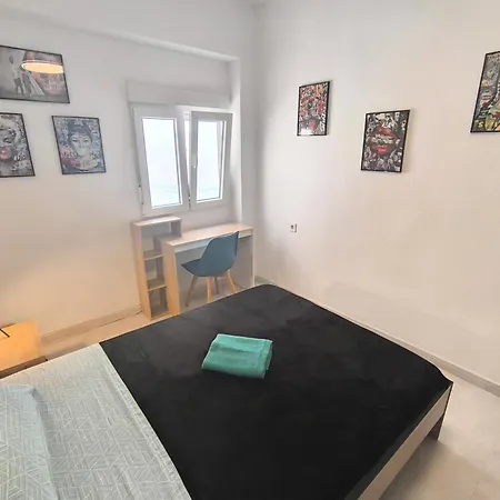 Ubytování v soukromí Shared With Host *